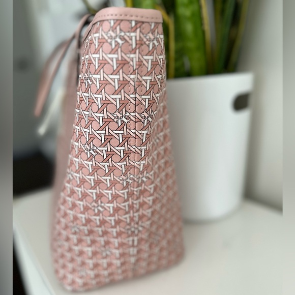 ❌SOLD❌ Tory Burch Tote Bag - Picture 9 of 11